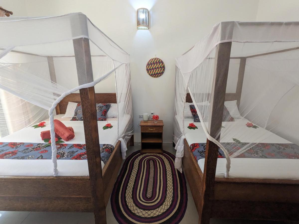 Mkadi Beach House Hotel นูงวี ภายนอก รูปภาพ