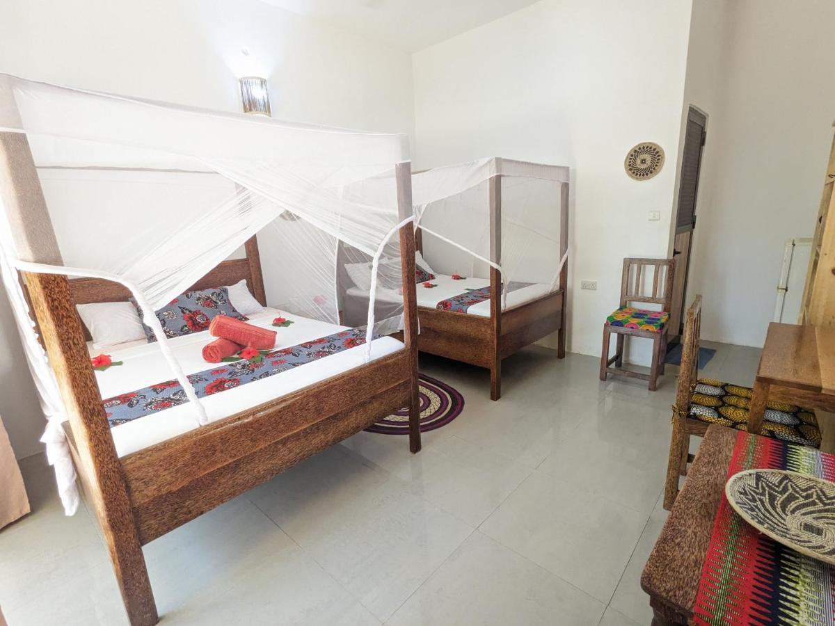 Mkadi Beach House Hotel นูงวี ภายนอก รูปภาพ