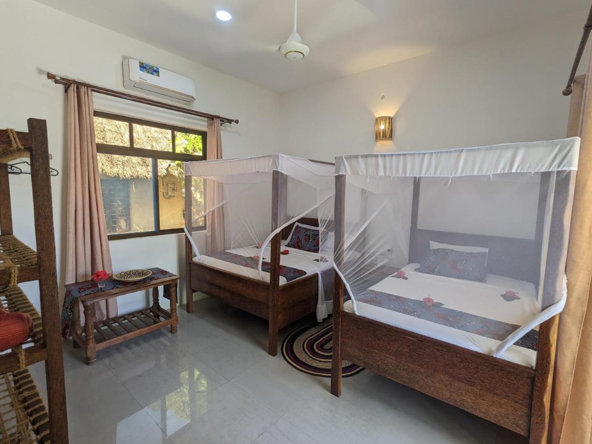 Mkadi Beach House Hotel นูงวี ภายนอก รูปภาพ