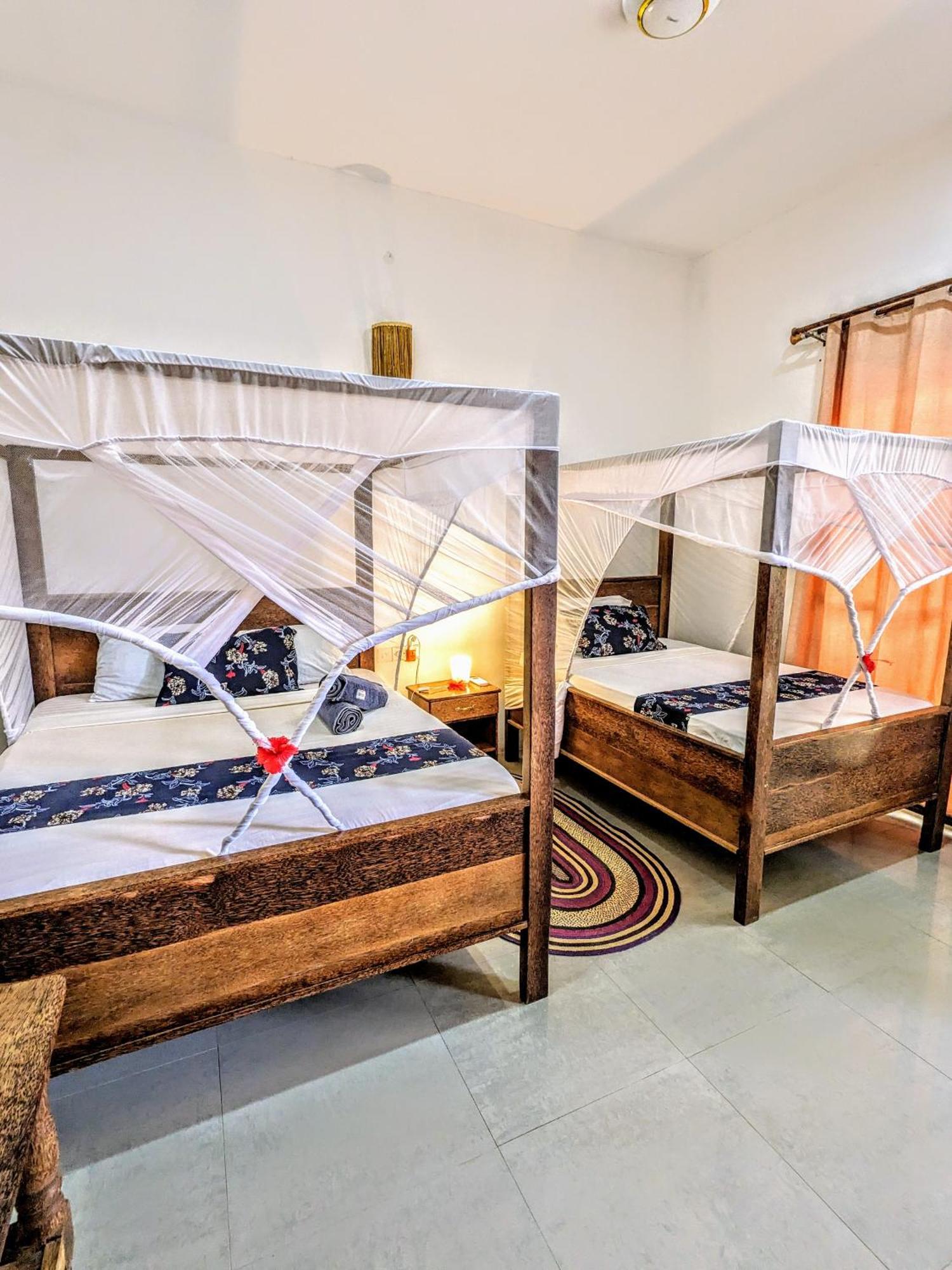 Mkadi Beach House Hotel นูงวี ภายนอก รูปภาพ