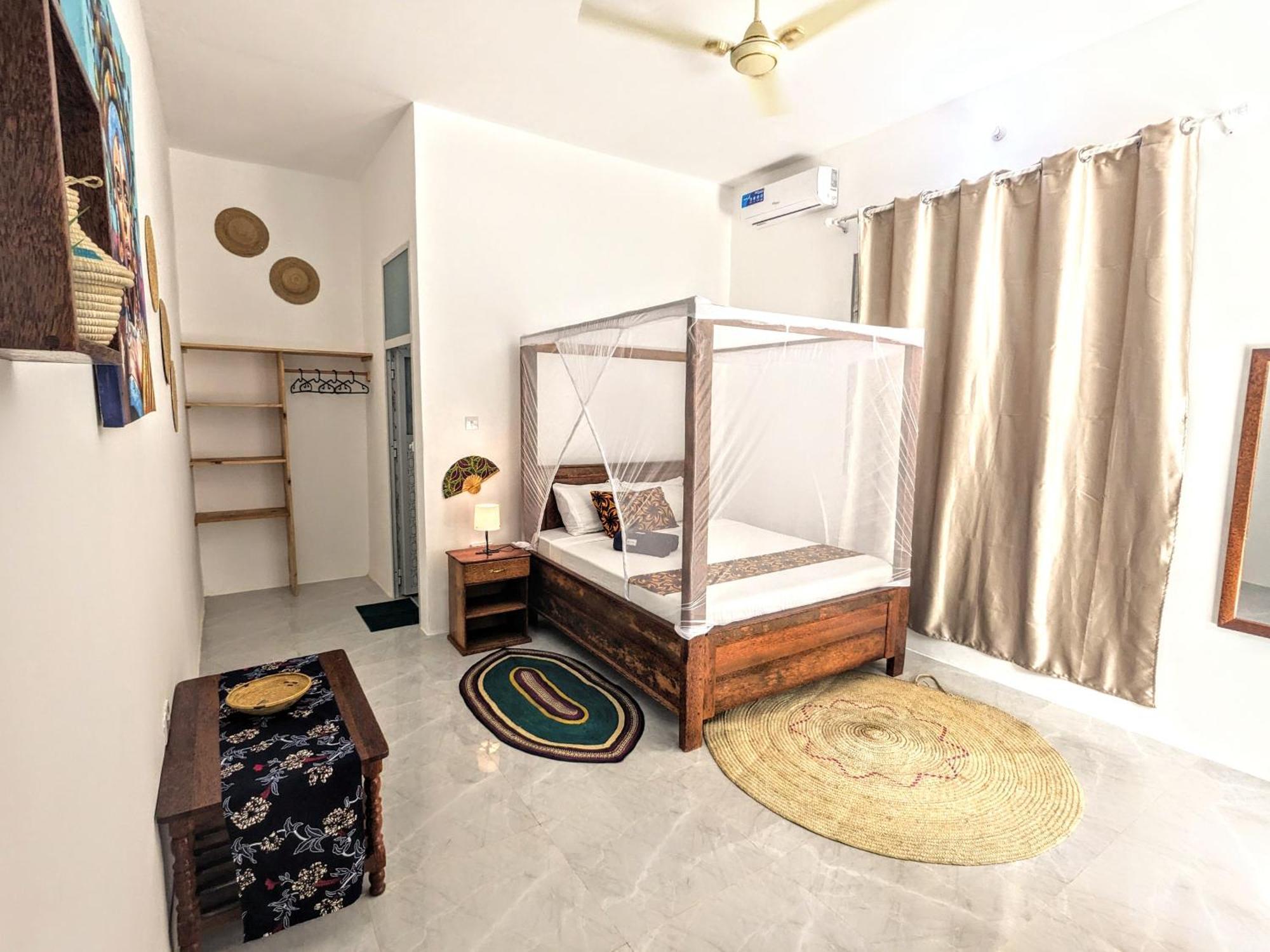 Mkadi Beach House Hotel นูงวี ภายนอก รูปภาพ