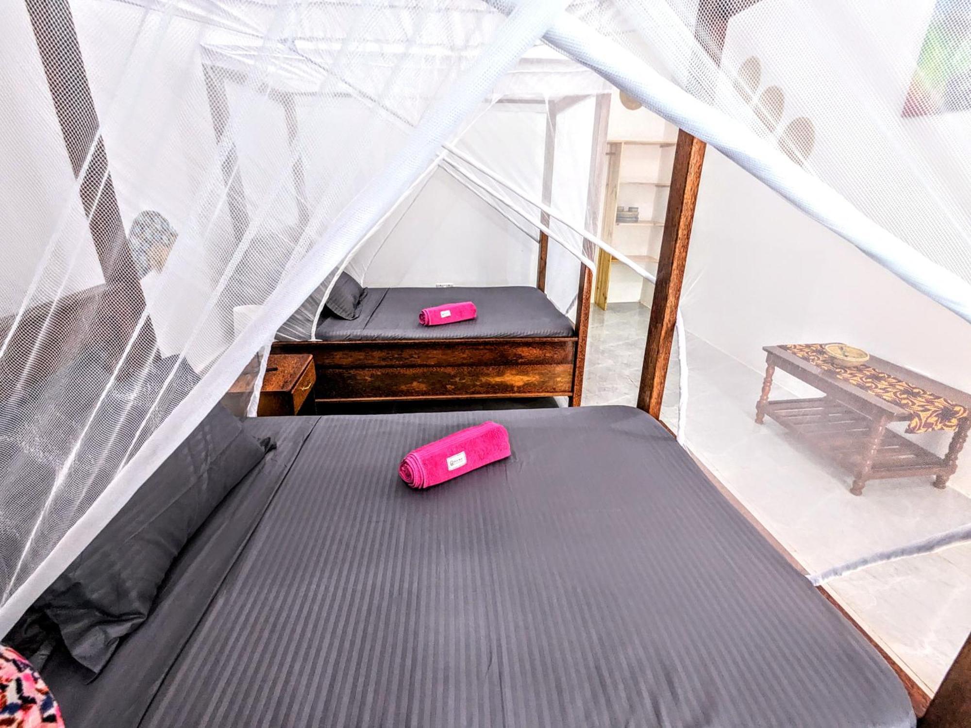 Mkadi Beach House Hotel นูงวี ภายนอก รูปภาพ