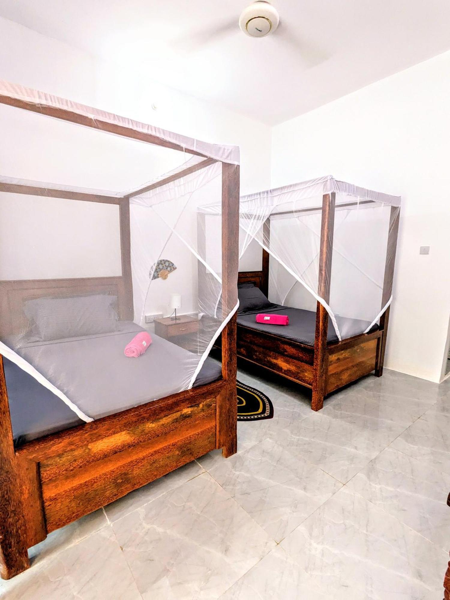 Mkadi Beach House Hotel นูงวี ภายนอก รูปภาพ